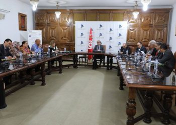 نشاط شركة الدراسات والنهوض بتونس الجنوبية محور جلسة عمل بوزارة التجهيز