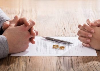 وزارة العدل ترفض مقترح توثيق الطلاق بالتراضي لدى عدول الإشهاد