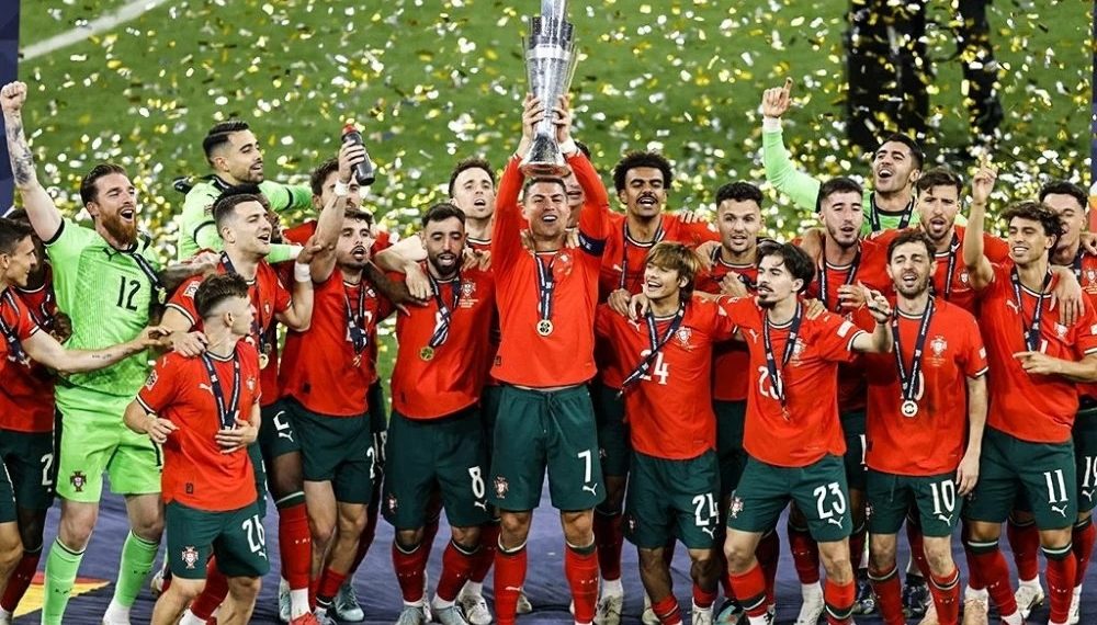 البرتغال ترفع كأس دوري الأمم الأوروبية