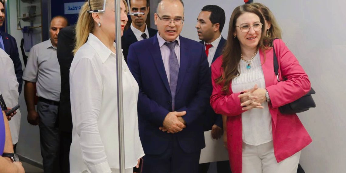 وزيرة المالية تُدشن جهاز ماسح ضوئي بالأشعة المقطعية بالمركز الطبي للديوانة
