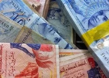 الدينار التونسي يُواصل تحسنه أمام العملات الرئيسية… وموجودات العملة الصعبة تُحافظ على تماسكها