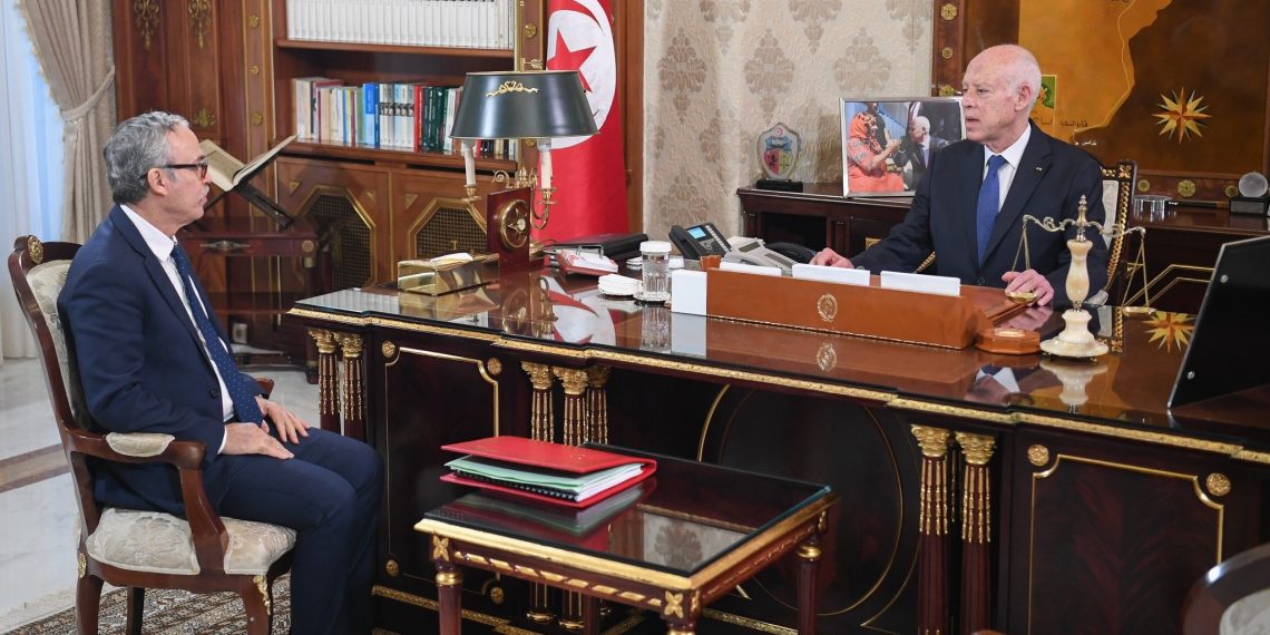رئيس الجمهورية يدعو الى المراجعة الجذرية لدور الصناديق الاجتماعية