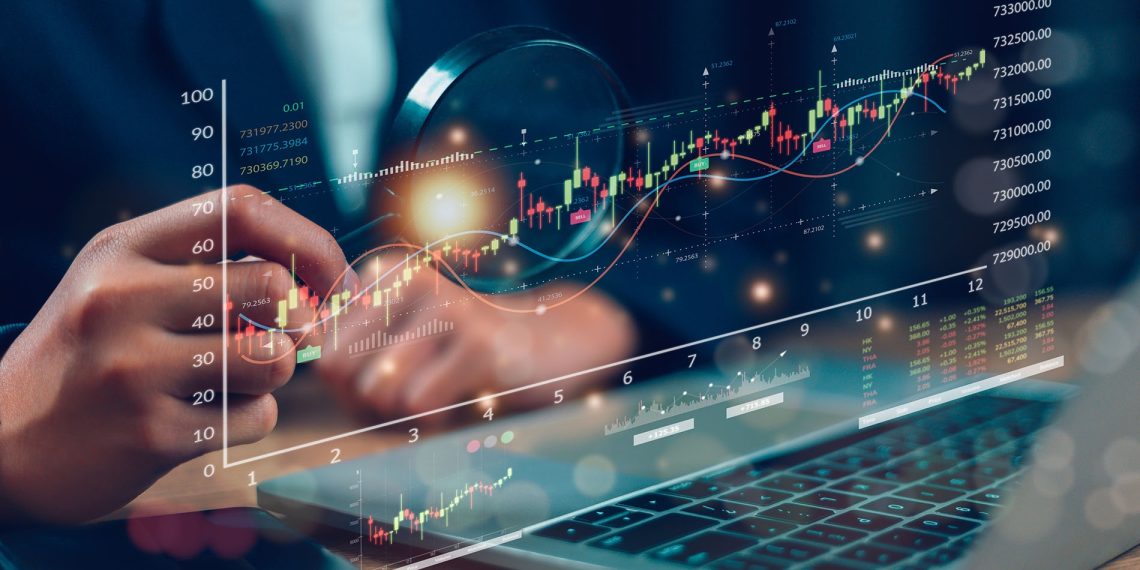 خبير اقتصادي: لا استثمار دون ادخار…والذكاء الاصطناعي “فرصة تاريخية” لتعزيز الثقافة المالية