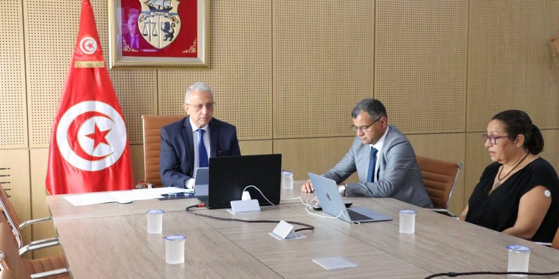 وزير الصحة: “تونس مستعدة لتكون قطبًا إفريقيًا في إنتاج الأدوية واللقاحات”