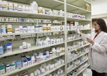 نقابة الصيدليات الخاصة:” نقص الأدوية يشمل 4 اختصاصات…والوضع ليس بأزمة”