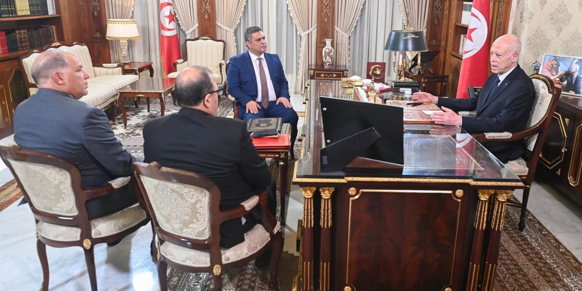 سعيّد يدعو إلى تأمين المدارس والمعاهد من تجار المخدّرات
