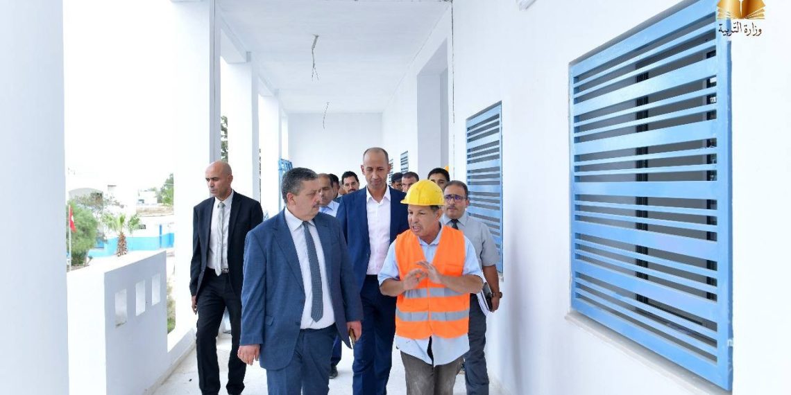 وزير التربية يتابع بأريانة استعدادات المؤسسات التربوية للعودة المدرسية