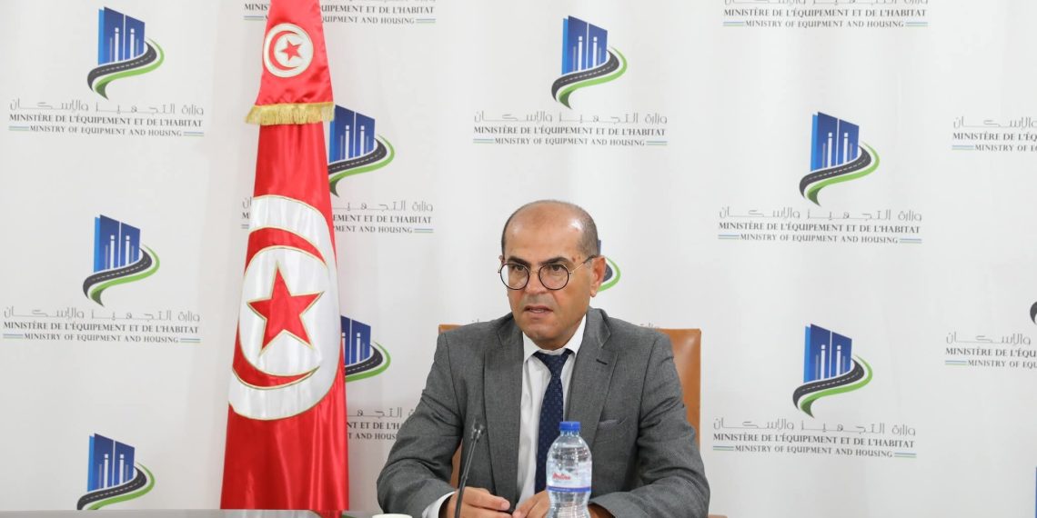تقدم انجاز المشروع السكني النموذجي الأول المغيرة فوشانة.. محور جلسة عمل بوزارة التجهيز
