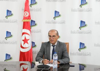 تقدم انجاز المشروع السكني النموذجي الأول المغيرة فوشانة.. محور جلسة عمل بوزارة التجهيز