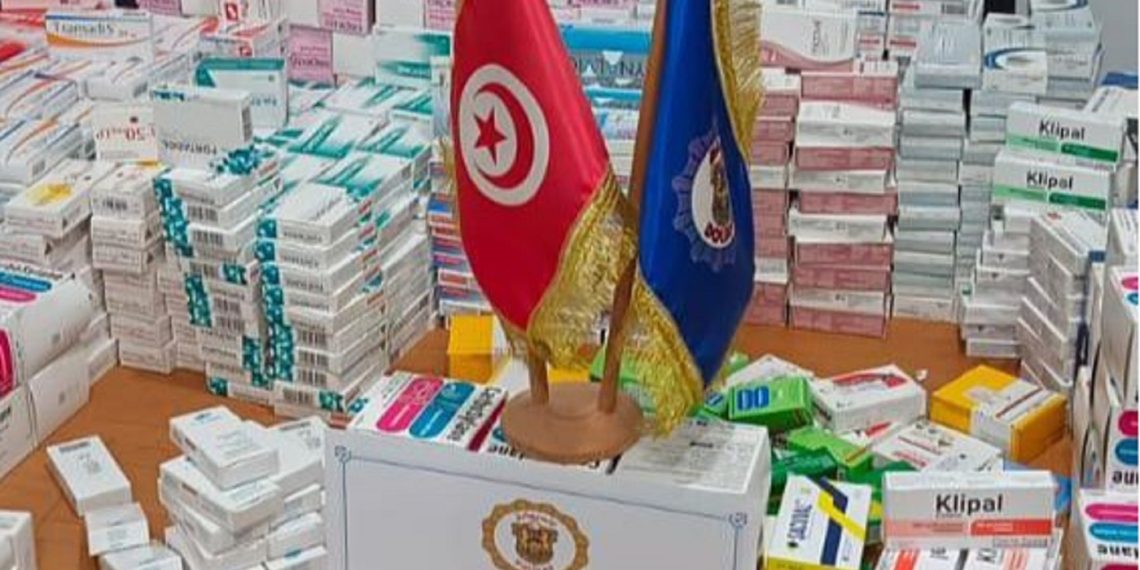 الذهيبة: إحباط محاولة تهريب 1200 علبة دواء إلى خارج البلاد التونسية