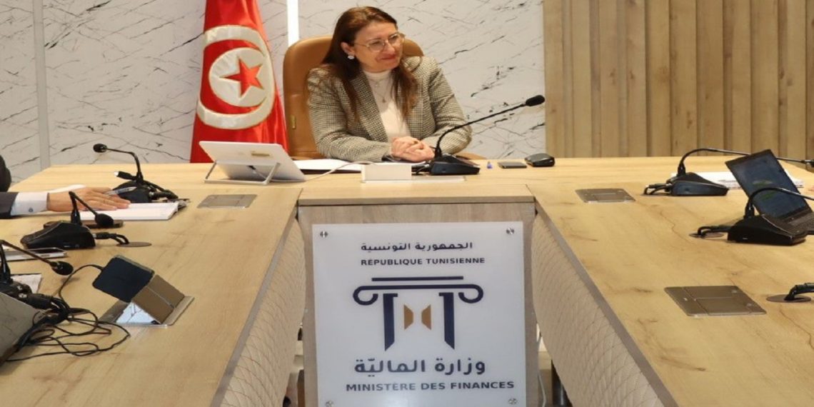 وزيرة المالية: “تونس لم تسدد كامل ديونها الخارجية قبل نهاية العام”
