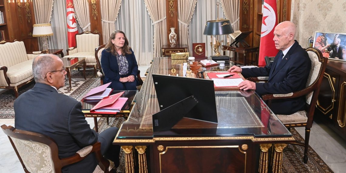 قيس سعيد يسدي تعليماته باصلاح المجمع الكيميائي بقابس في اسرع الاوقات