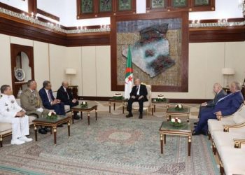 خلال زيارة عمل الى الجزائر: وزير الدفاع يوقع على اتفاقية تعاون دفاعي بين البلدين