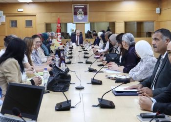 وزير التجارة: الإنطلاق في إعداد الإستراتيجية الوطنية للحد من التبذير الغذائي