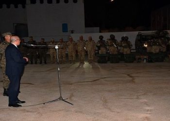 وزير الدفاع يؤدّي زيارة إلى عدد من الوحدات العسكرية بولايتي مدنين وتطاوين