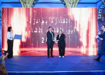تتويج كاميليا عبد الفتاح من مصر والجائزة التقديرية لعالم الاجتماع الطاهر لبيب