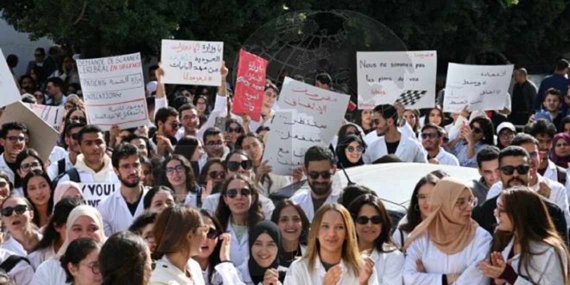 وجيه ذكار: الأطباء الشبان يتجهون للتصعيد