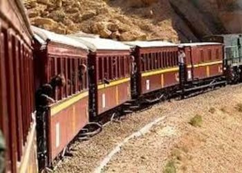 قفصة: انقلاب قطار فسفاط بجبل الثالجة بالمتلوي يُودي بحياة شخص