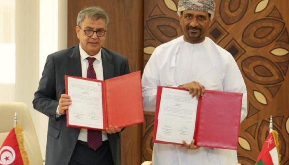 توقيع مذكرة تفاهم بين البنك المركزي التونسي والبنك المركزي العُماني