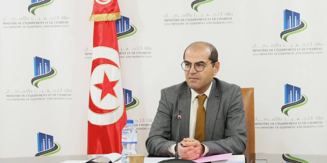 وزارة التجهيز: اجتماع حول القائمات النهائية للمترشحين للانتفاع بمساكن اجتماعية