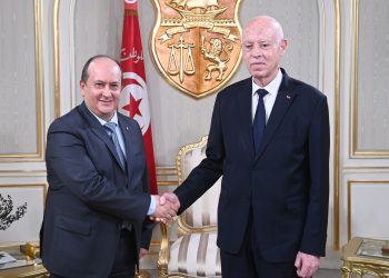 سعيد للوزير الأوّل الجزائريّ: “لا يمكن أن نواجه كافّة التحدّيات إلاّ بالعمل المشترك”