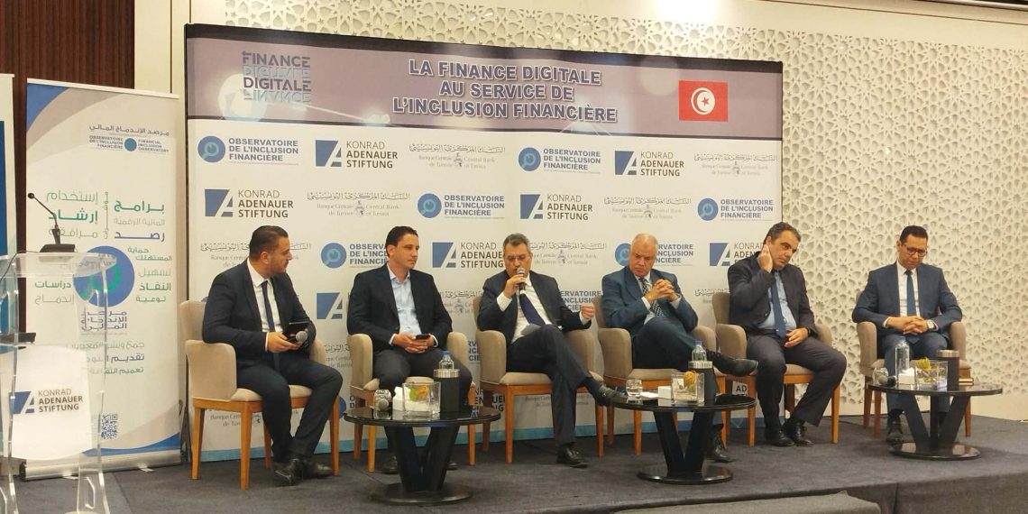 40% من التونسيين يعتمدون المعاملات الرقمية…و ضعف انخراط البنوك والتحديّات اللوجستيّة تُعيق تطور الدفع الإلكتروني