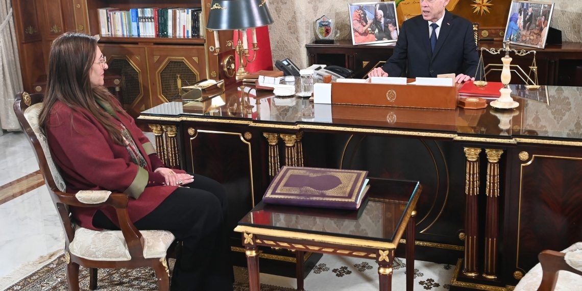 التوازنات المالية للدولة والفوترة الإلكترونية محور لقاء رئيس الجمهورية بوزيرة المالية