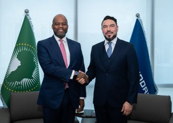 هيونداي موتور الشرق الأوسط وأفريقيا تستقبل الأمين العام لمنطقة التجارة الحرة القارية الأفريقية في زيارة تاريخية بدبي