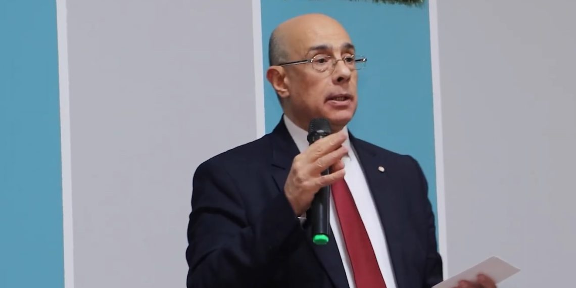 وزير الدفاع الوطني في زيارة إلى القاعدة العسكرية بكندار