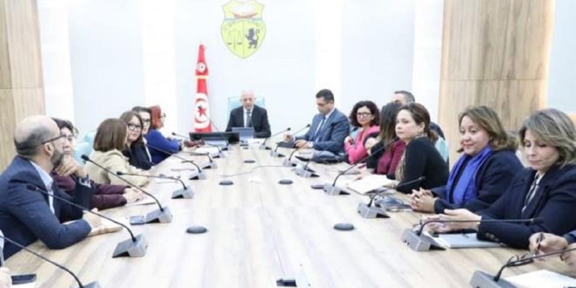 وزارة الصحة: إطلاق برنامج ‘الصحة النفسية عن بعد’