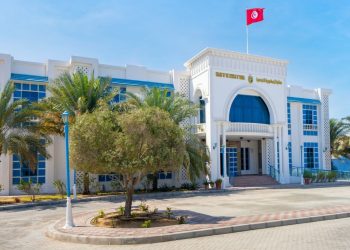 قنصلية تونس بدبي تدعو كافة أفراد الجالية إلى المبادرة بالترسيم القنصلي