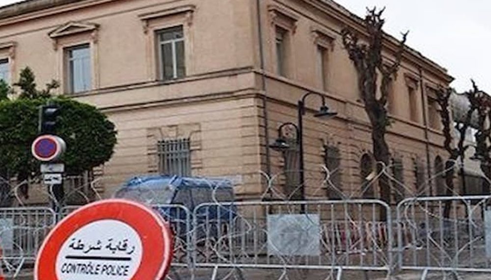 حواجز محيطة بمقر سفارتي فرنسا والسعودية وتمثال إبن خلدون: وزارة الداخلية توضح