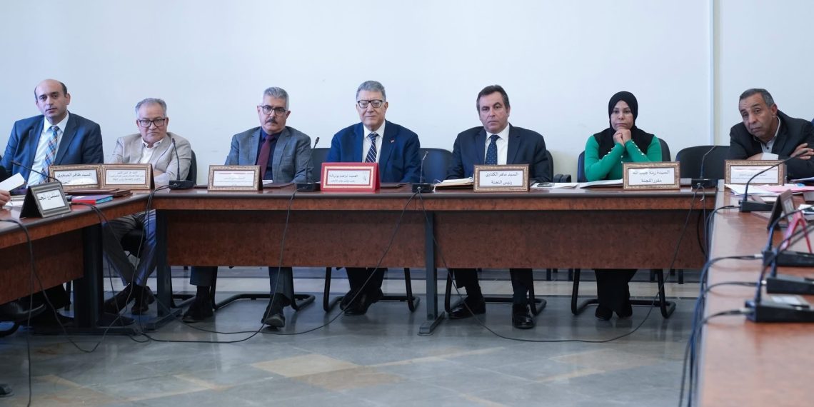 عمادة الأطباء: ملتزمون بواجباتنا الجبائية…ونطالب بنظام خاص بالمهنة