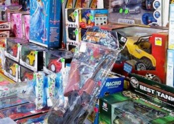 وزارة التجارة تدعو الى عدم توريد لعب الأطفال المسرطنة
