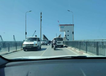 استئناف حركة المرور عبر الجسر المتحرك ببنزرت (صور