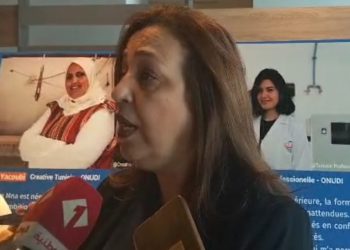 521 مؤسسة صناعية تحويلية في تونس تُديرها نساء… وقطاع النسيج يستأثر بالنصيب الأكبر منها (فيديو)