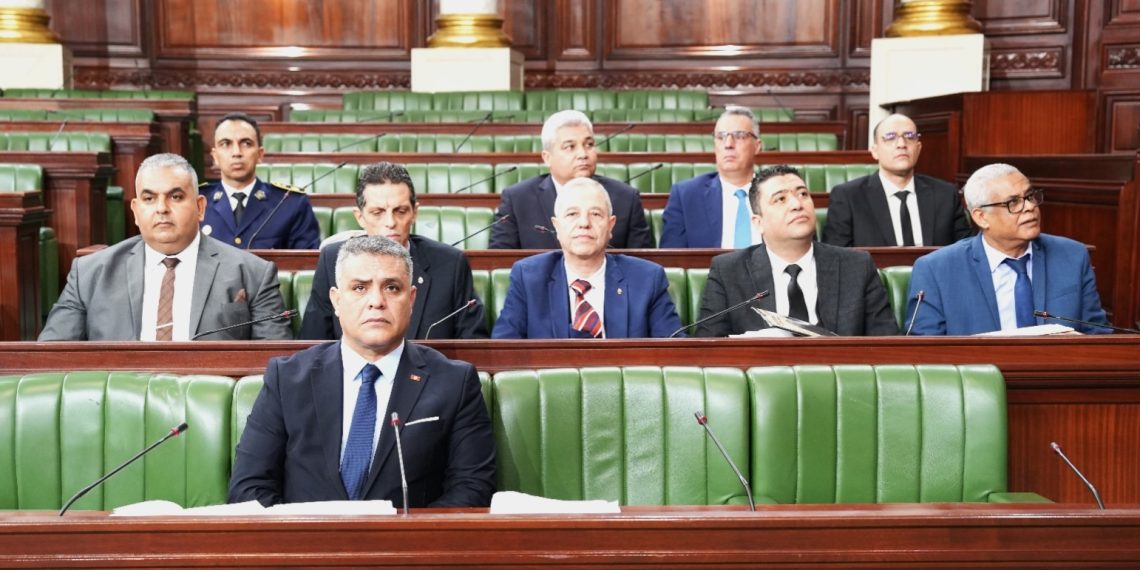 وزير الداخلية: تونس نجحت في إدارة ملف المهاجرين غير النظاميين