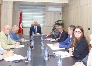 وزير التجارة يدعو التمثيليات التجارية بالبلدان العربية إلى متابعة المستجدات بالمنطقة