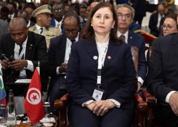 رئيسة الحكومة: “تونس انخرطت في عملية تحول عميقة لتعزيز السيادة الصحية”
