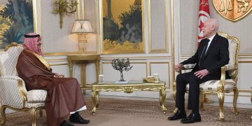 رئيس الجمهورية يستقبل سفير المملكة العربية السعودية بتونس بمناسبة انتهاء مهامه