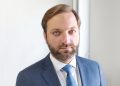 البنك الأوروبي لإعادة الإعمار والتنمية يُعيّن جورج أخالكاتسي رئيسا جديدا لمكتبه في تونس
