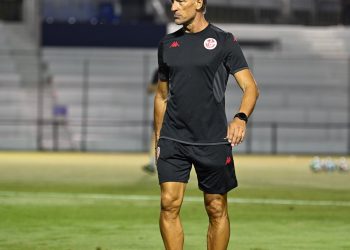 هيرفي رونار يقود أولى حصصه التدريبية مع المنتخب الوطني