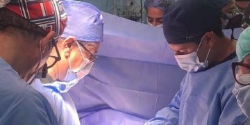 وزارة الصحة: نجاح أول عملية زرع كلى للأطفال بمستشفى البشير حمزة