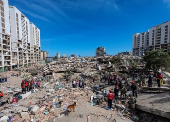 عدد ضحايا زلزالي فنزويلا يقترب من 1500