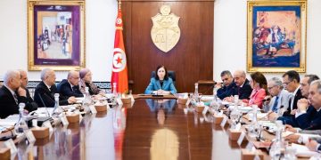 رئيسة الحكومة تؤكد ضرورة متابعة تقدم تنفيذ كلّ المشاريع العمومية
